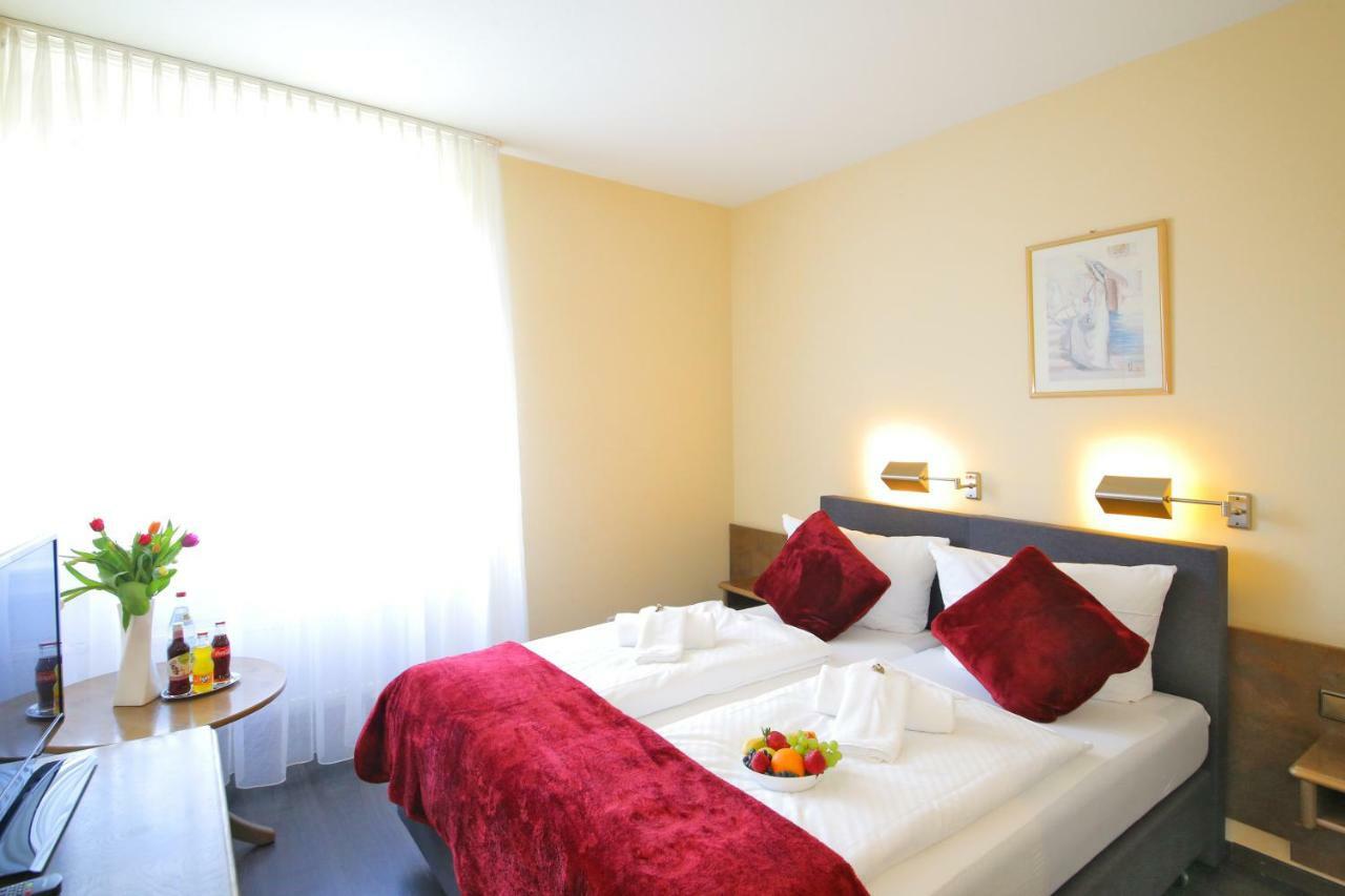 Hotel Kick Rauenberg  エクステリア 写真
